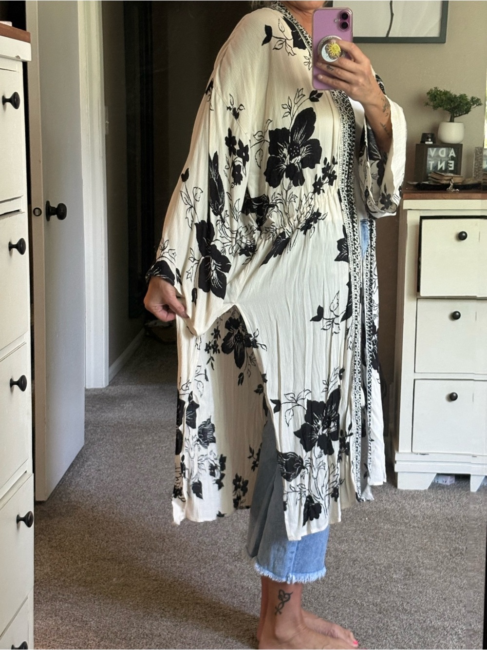 Billabong Black and Cream Floral Long Kimono - Picture 2 of 4
